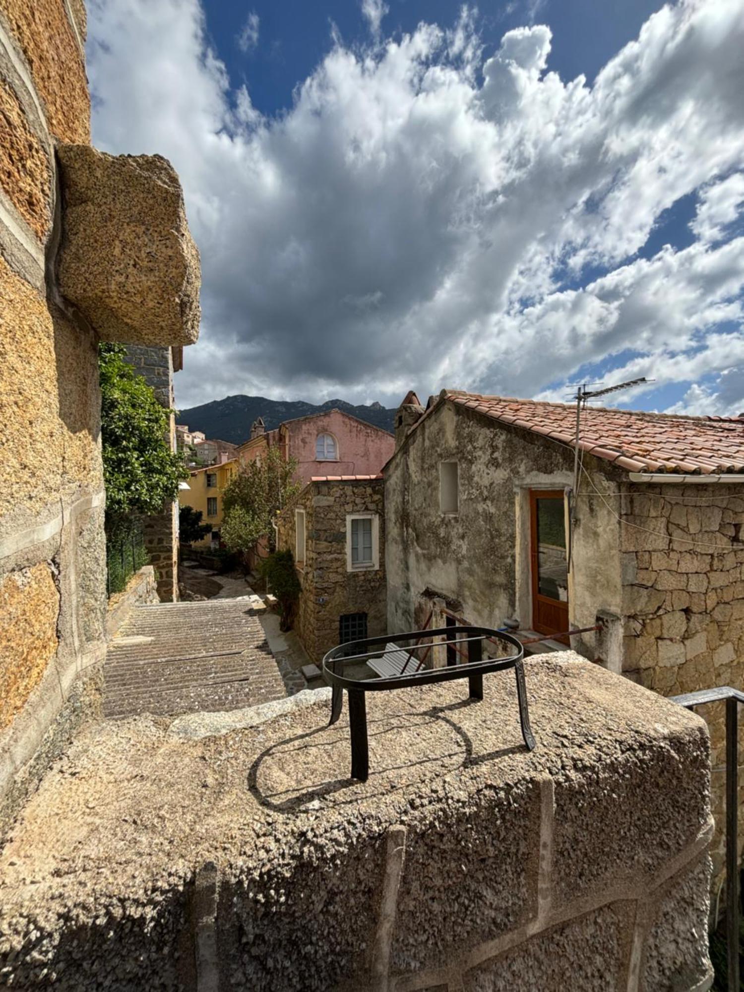 Hoetel U Santa Maria Olmeto  Rum bild